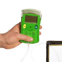 The handheld gas testing device from Inagas - the TestOxy 2